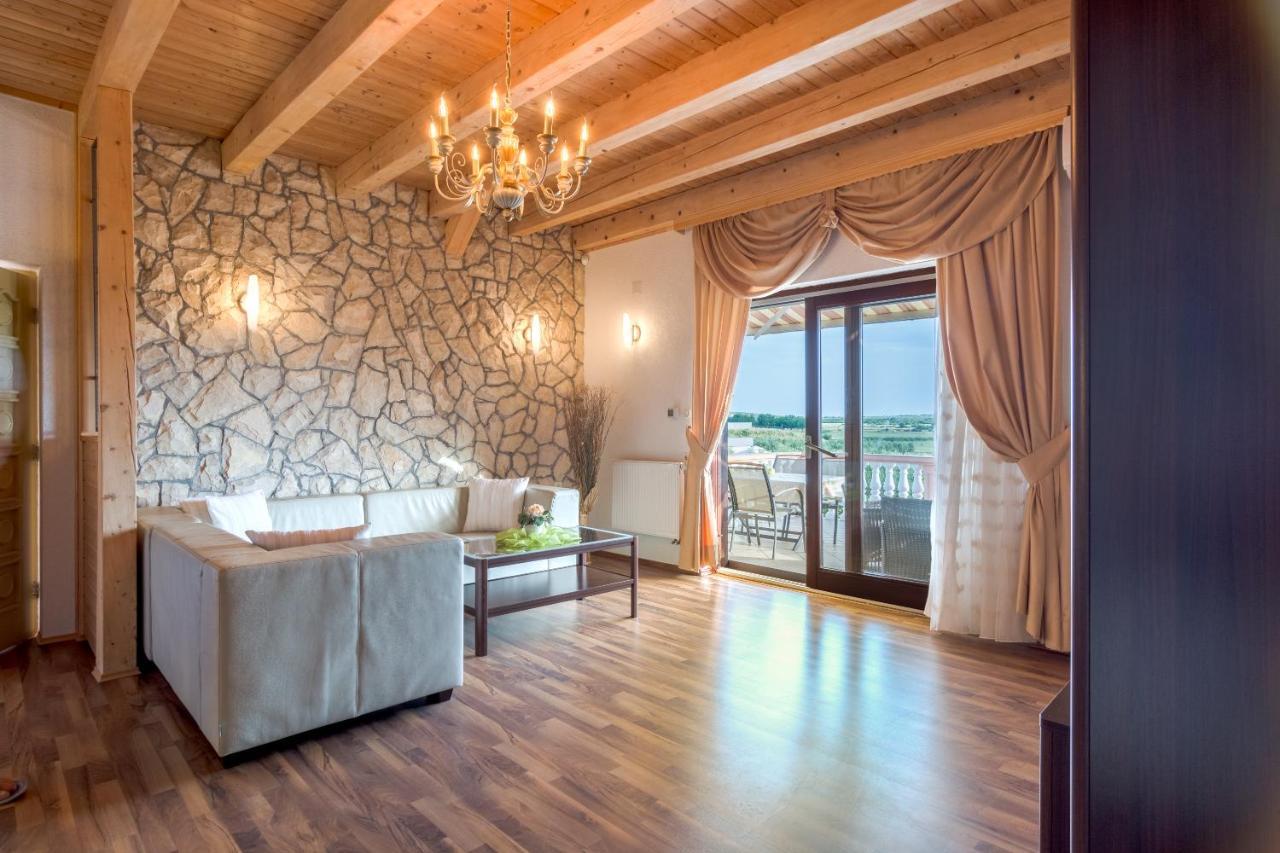 Villa Luka Polaca Bagian luar foto